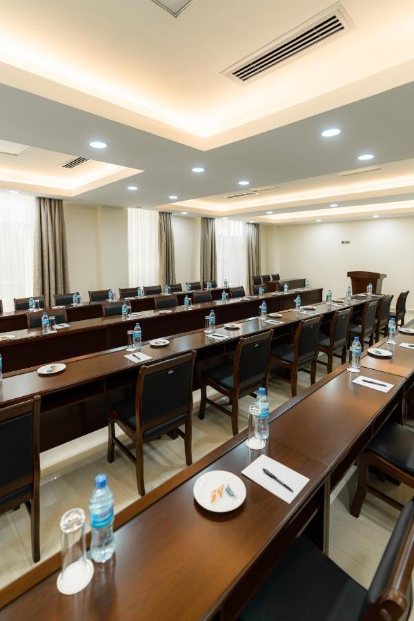 Kibo Palace Hotel Moshi Ngoại thất bức ảnh