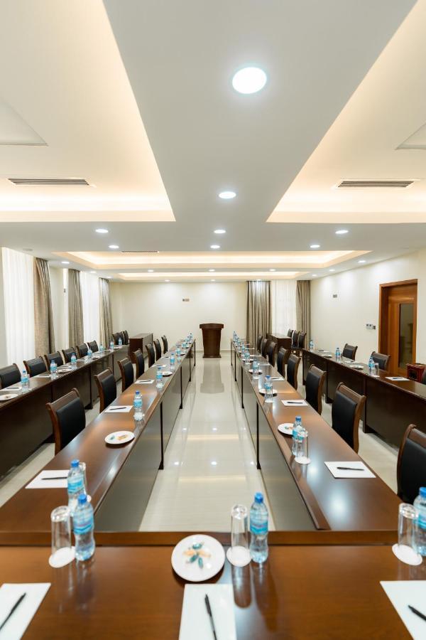 Kibo Palace Hotel Moshi Ngoại thất bức ảnh