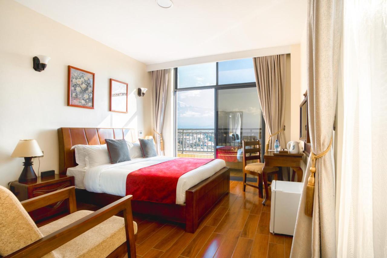 Kibo Palace Hotel Moshi Ngoại thất bức ảnh