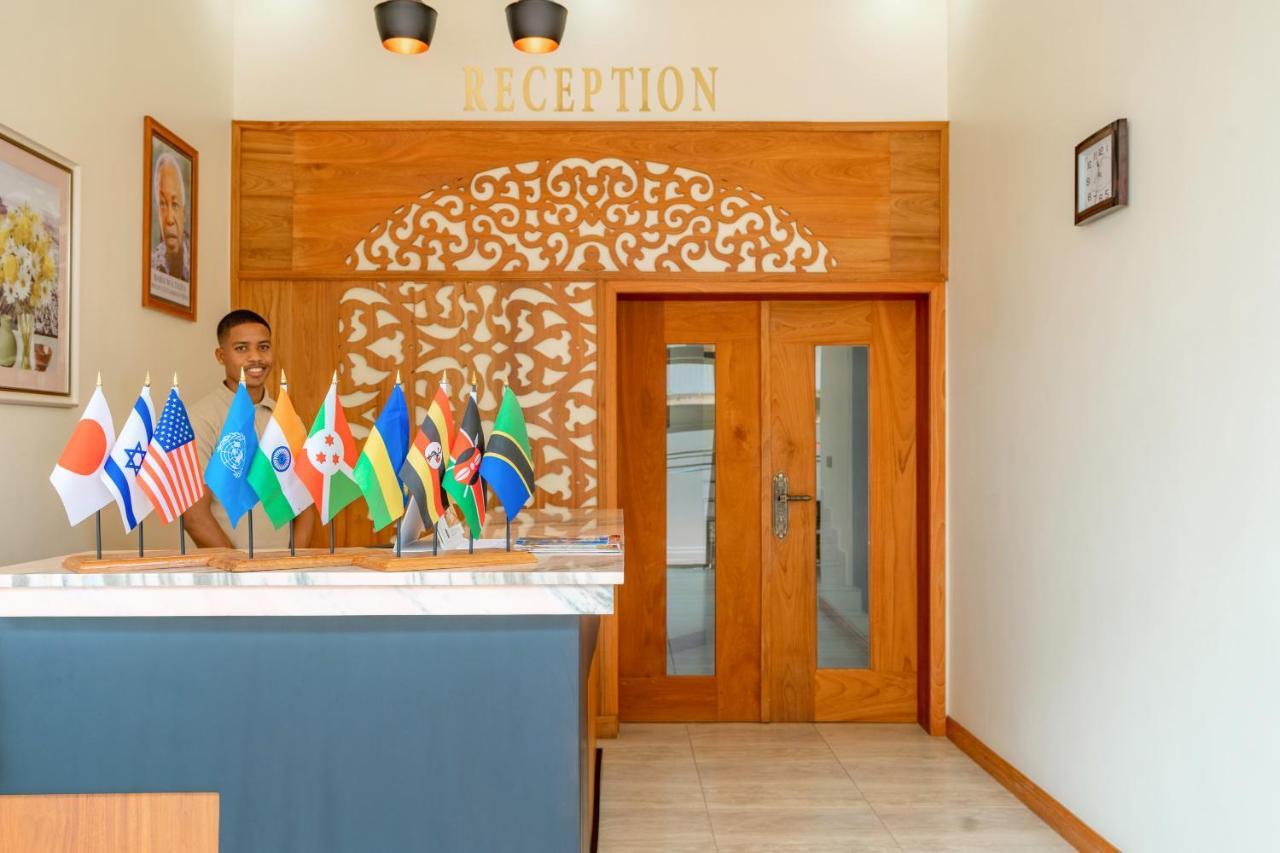Kibo Palace Hotel Moshi Ngoại thất bức ảnh