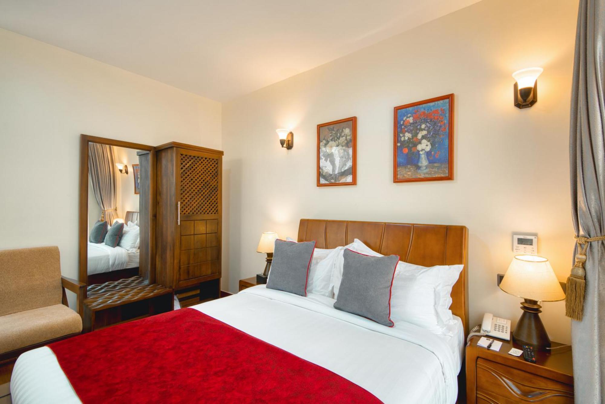 Kibo Palace Hotel Moshi Phòng bức ảnh